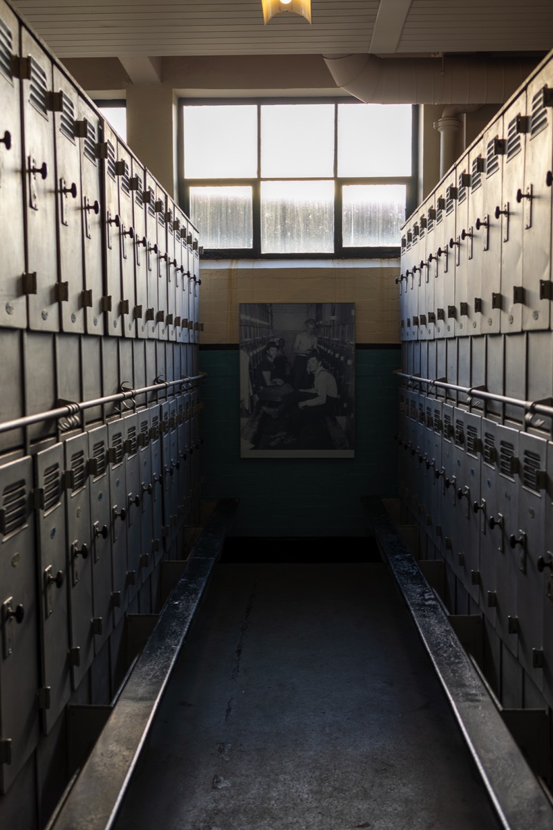 Stacks Image 1407