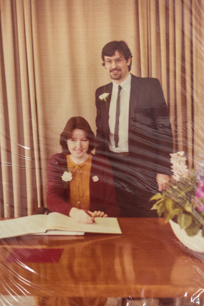 The signing-2